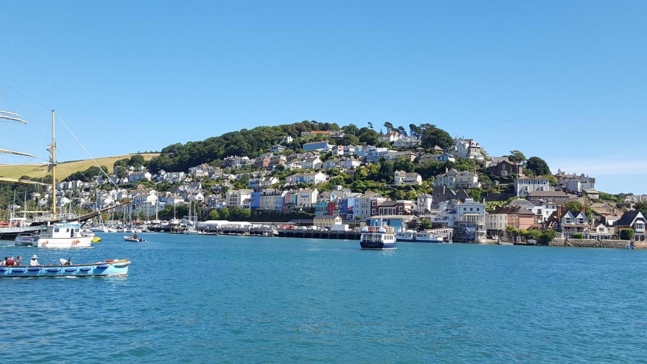 Sunnydaze-Detached Chalet With 2 Bedrooms And 2 Bathrooms And Private Parking Outside Door Dartmouth Bagian luar foto